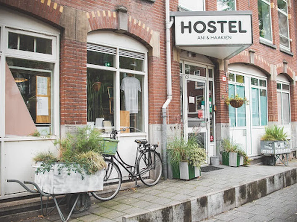 Hostel Ani & Haakien