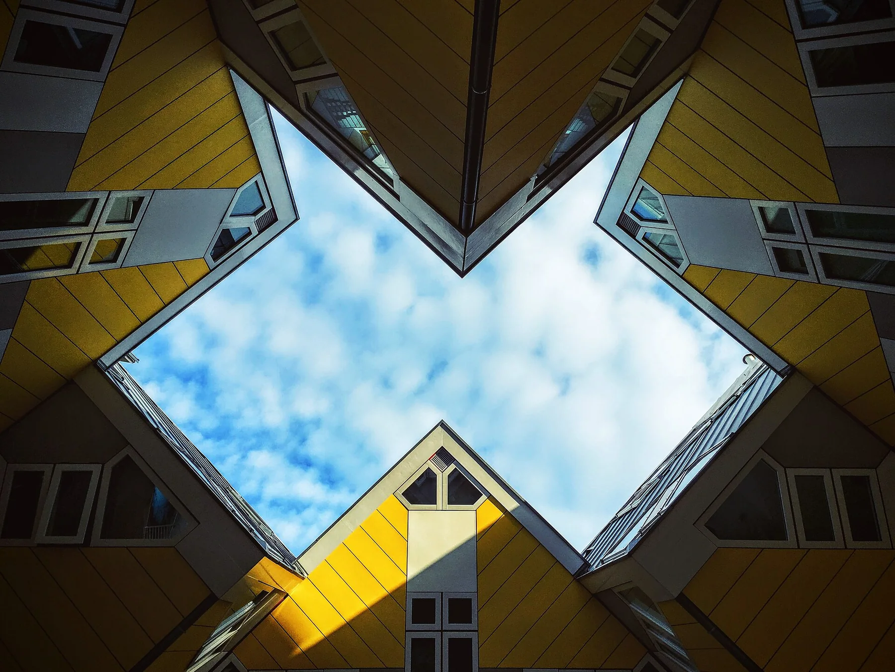 Kubuswoningen en stedelijke architectuur in Rotterdam