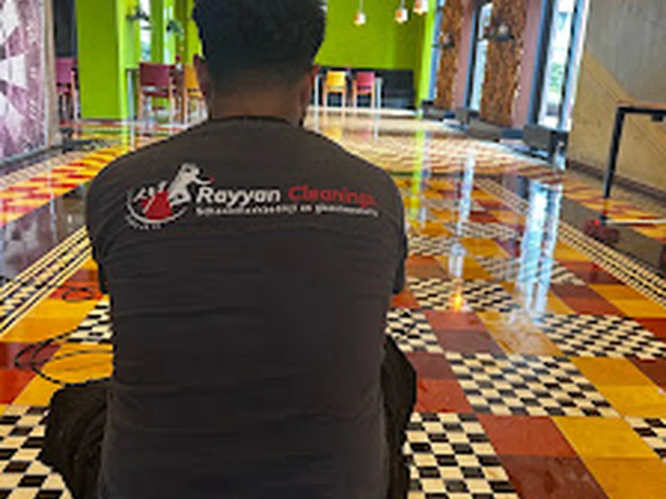 Rayyan Cleanings, Rotterdam