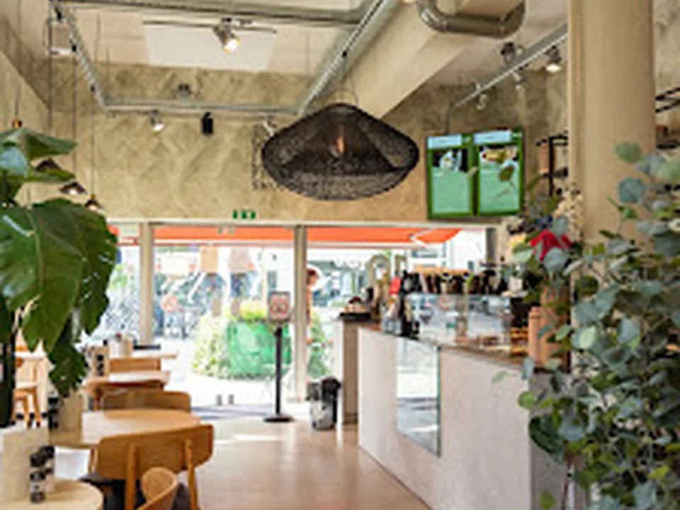 Number Ten Cafe & Bakery Rotterdam