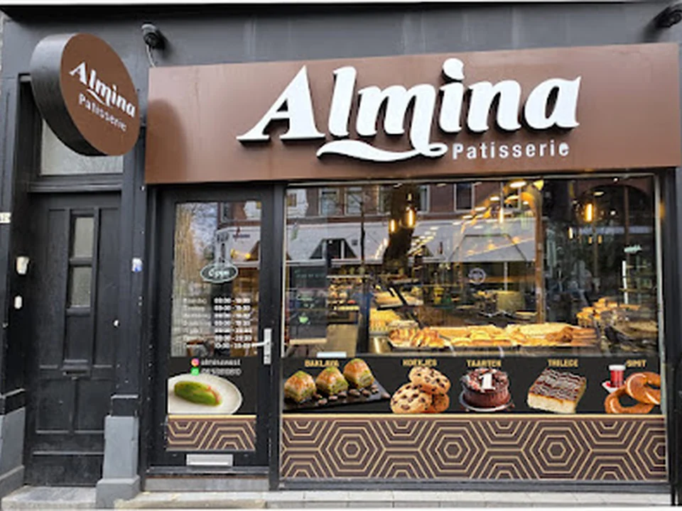 Almina West, Rotterdam