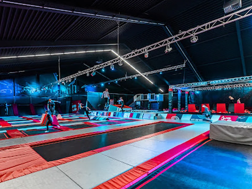 Jump-010, Rotterdam