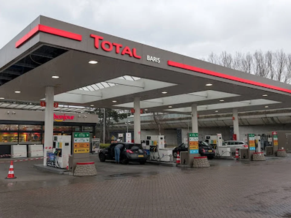 Total, Rotterdam