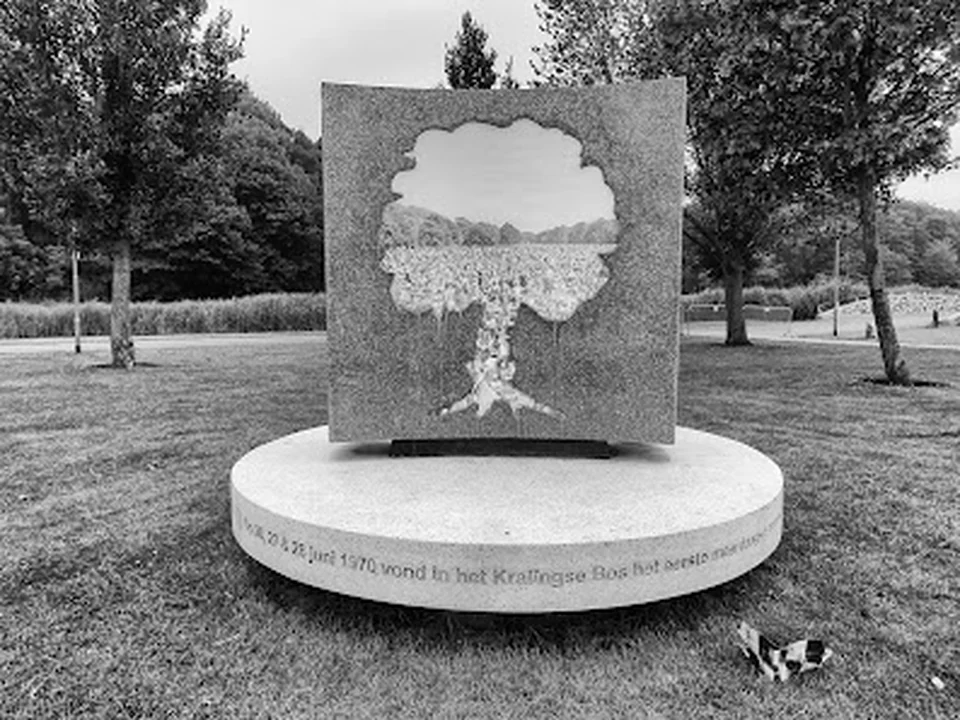 Holland Pop Monument - John Blaak, Rotterdam