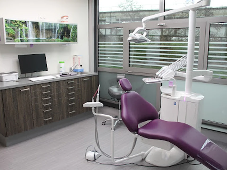 Mondzorg Briljant : Mondhygiënist voor iedereen uit omgeving Hoogvliet Rotterdam, Spijkenisse, Rhoon & Poortugaal