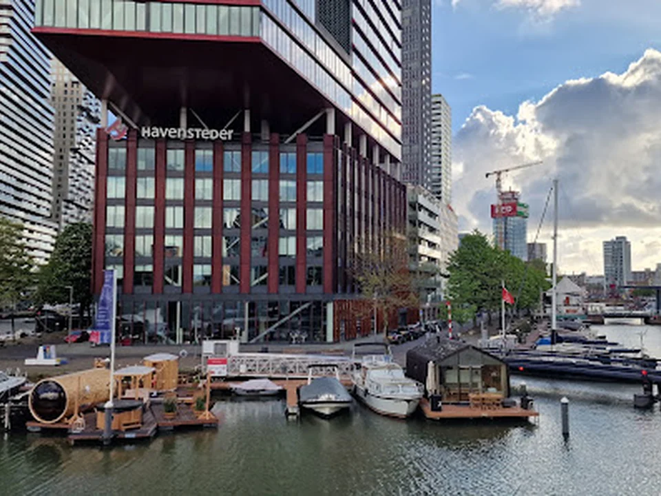 The Red Apple Marina / Harbour Wellness, Rotterdam