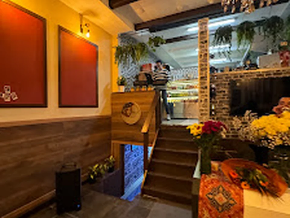 Restaurant Tehroon Rotterdam
