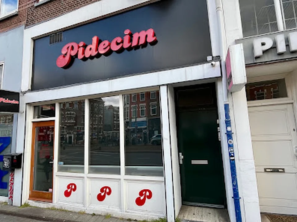 Pidecim, Rotterdam