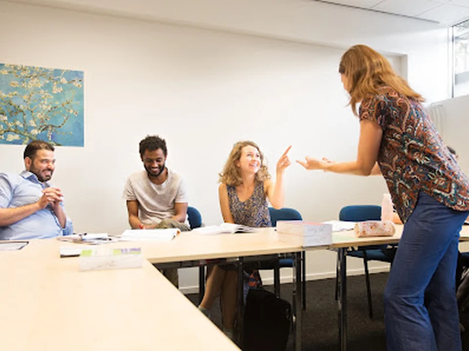 Dutch Courses Rotterdam - Lest Best Language School Rotterdam – Dutch language courses for highly educated learners