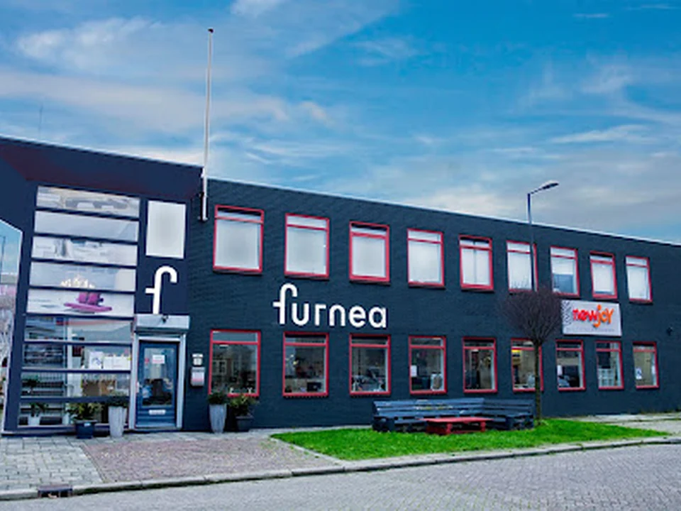 Q&M Trade B.V. - furnea.nl, Rotterdam