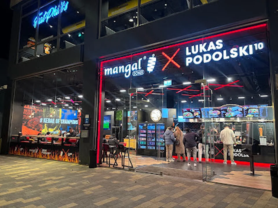 Mangal Doner X Lukas Podolski 10 Rotterdam Alexandrium